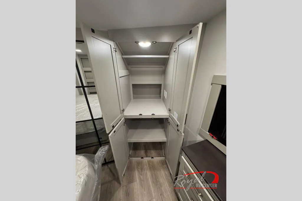 2026 Brinkley Model Z 3610, Photos photo 28
