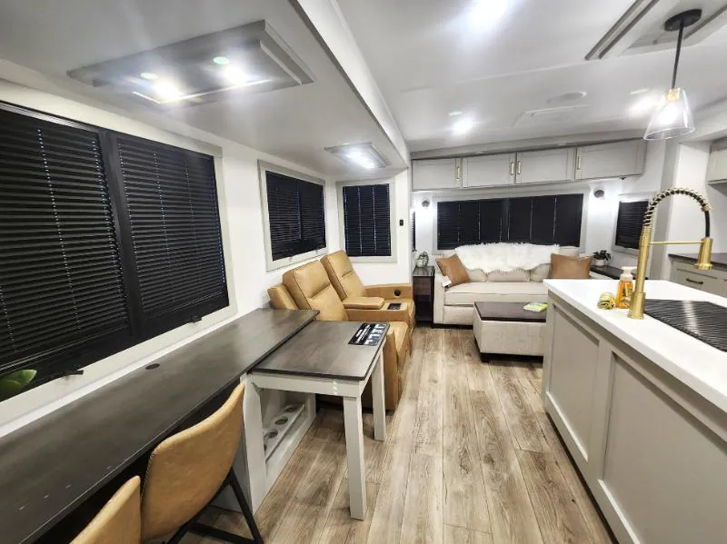 2026 Brinkley Model Z AIR 297, Photos photo 58