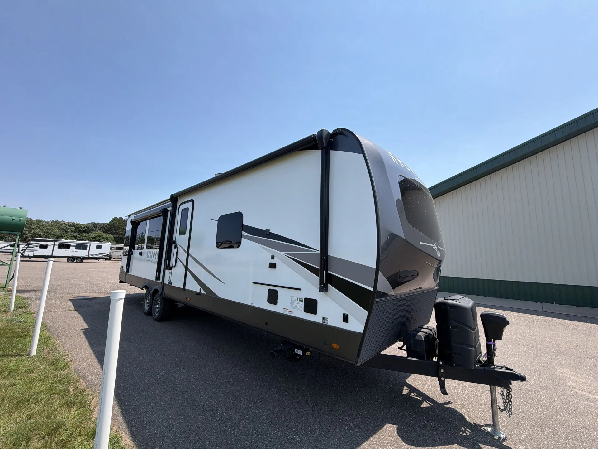 2023 Forest River Rockwood Signature 8337RL - Photo 2