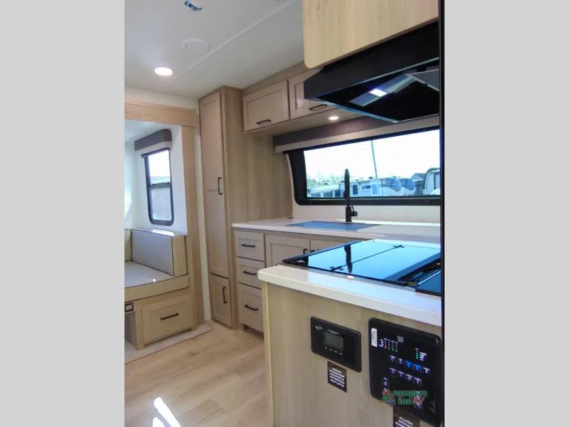 2026 Forest River Rockwood Mini Lite 2506FK - Photo 4