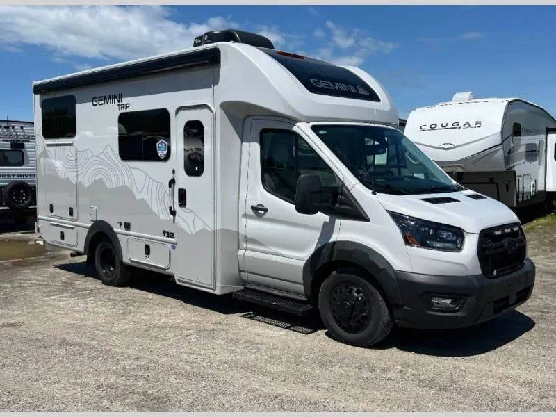 2027 Thor Motor Coach Gemini 22MT - Photo 2