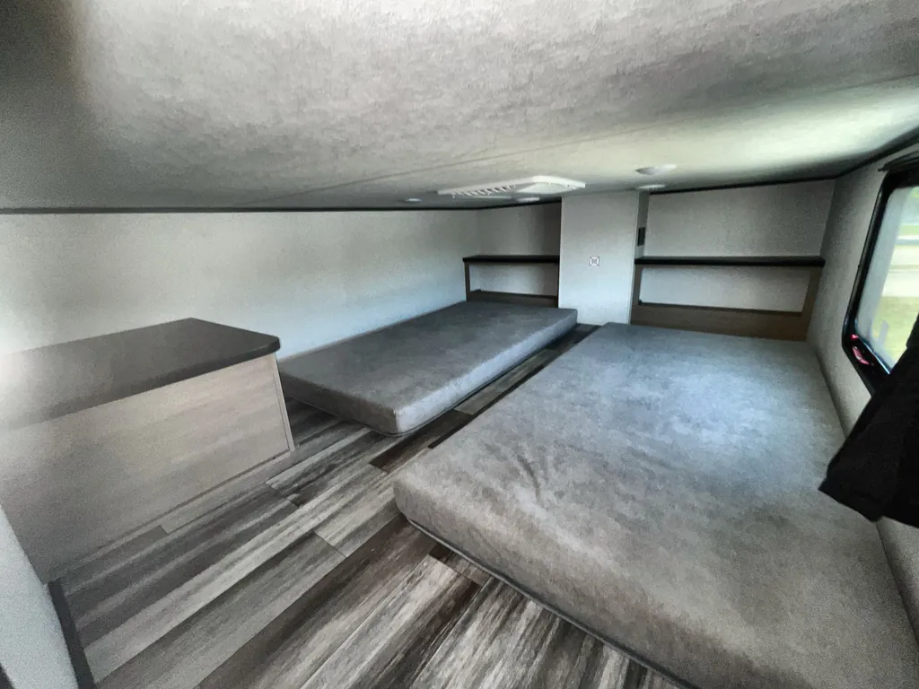 2026 Jayco Jay Flight Bungalow 404LOFT DS, Photos photo 14