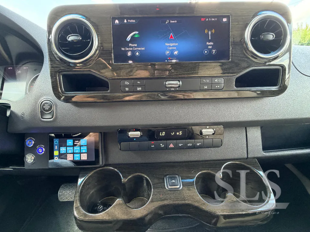 2024 Midwest Automotive Designs Luxe Cruiser D4, Photos photo 16