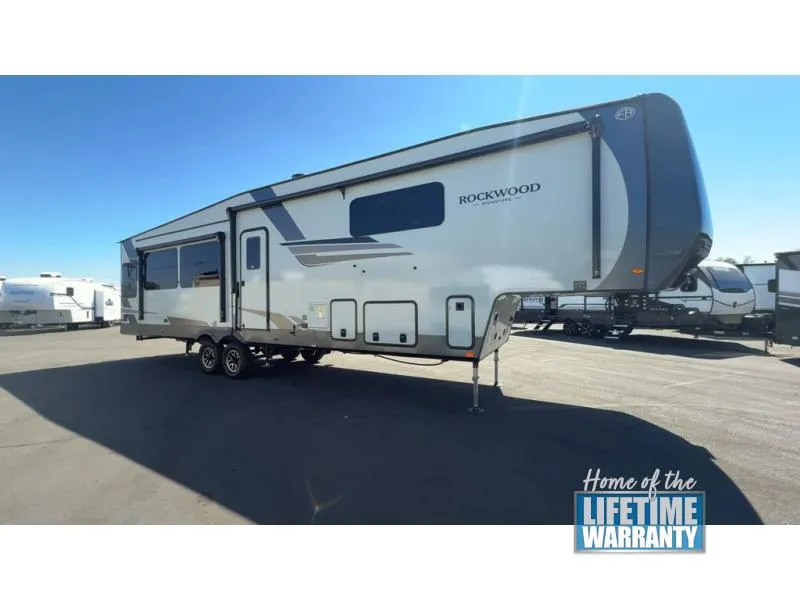 2026 Forest River Rockwood Signature 401SFB - Photo 2