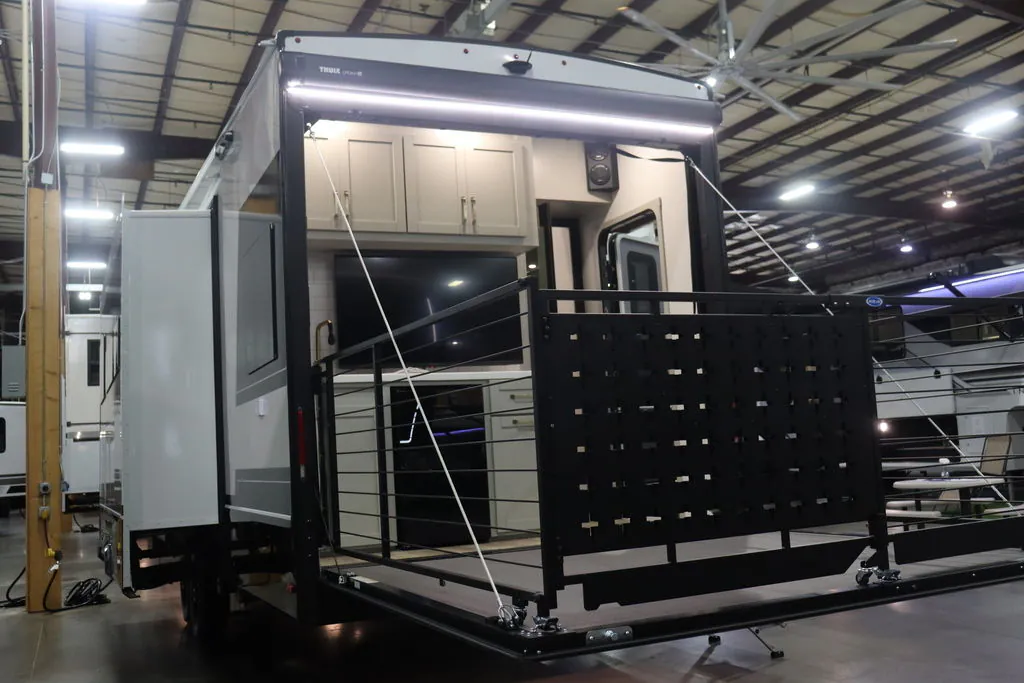 2026 Brinkley Model Z 3420, Photos photo 3