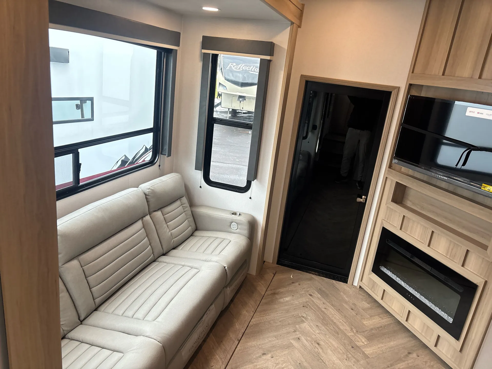 2026 Keystone Carbon 368 — living area main