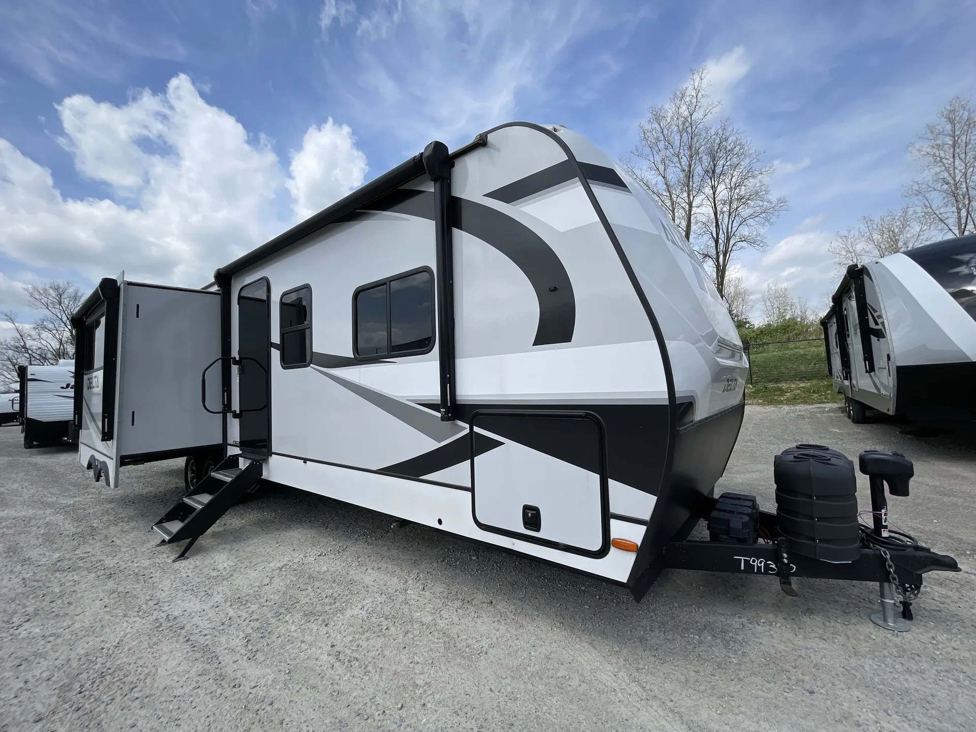 2025 Alliance RV Delta 321BH - Photo 2