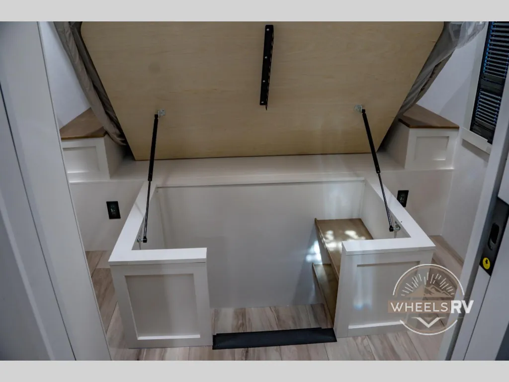 2027 Brinkley Model I 294, Photos photo 16