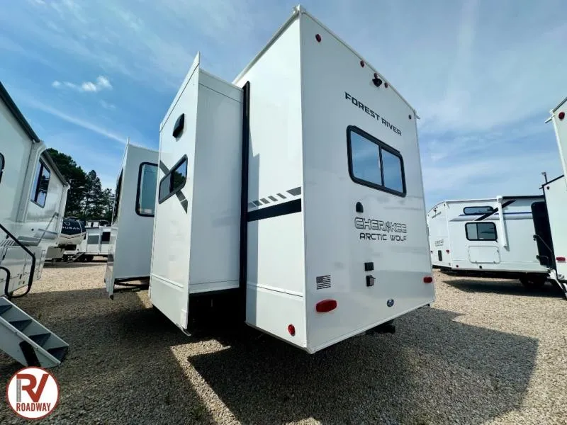 2026 Forest River RV Cherokee Arctic Wolf 387ML - Photo 4