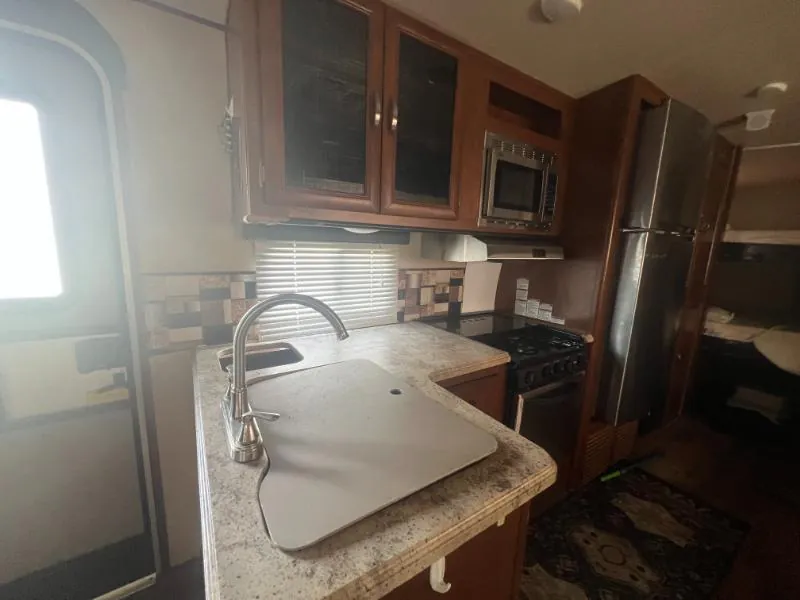 2016 Forest River Vibe 272BHS — Photo 5