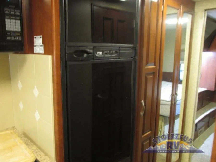 2011 Newmar Bay Star Used    3302 - Photo 3