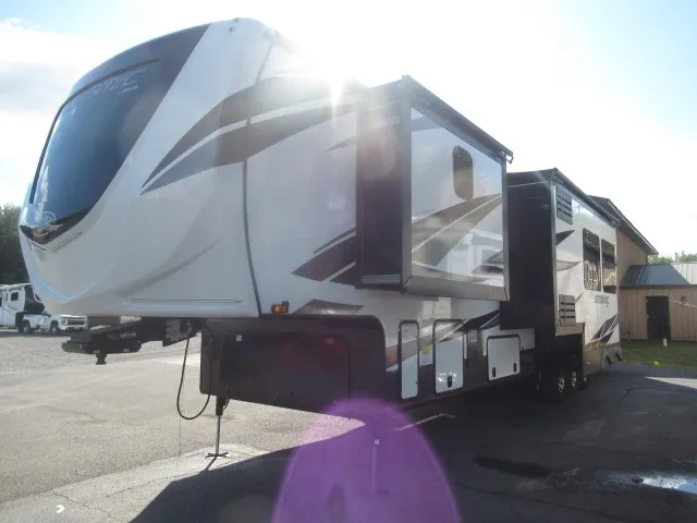 2021 Jayco Seismic 4113 - Photo 4