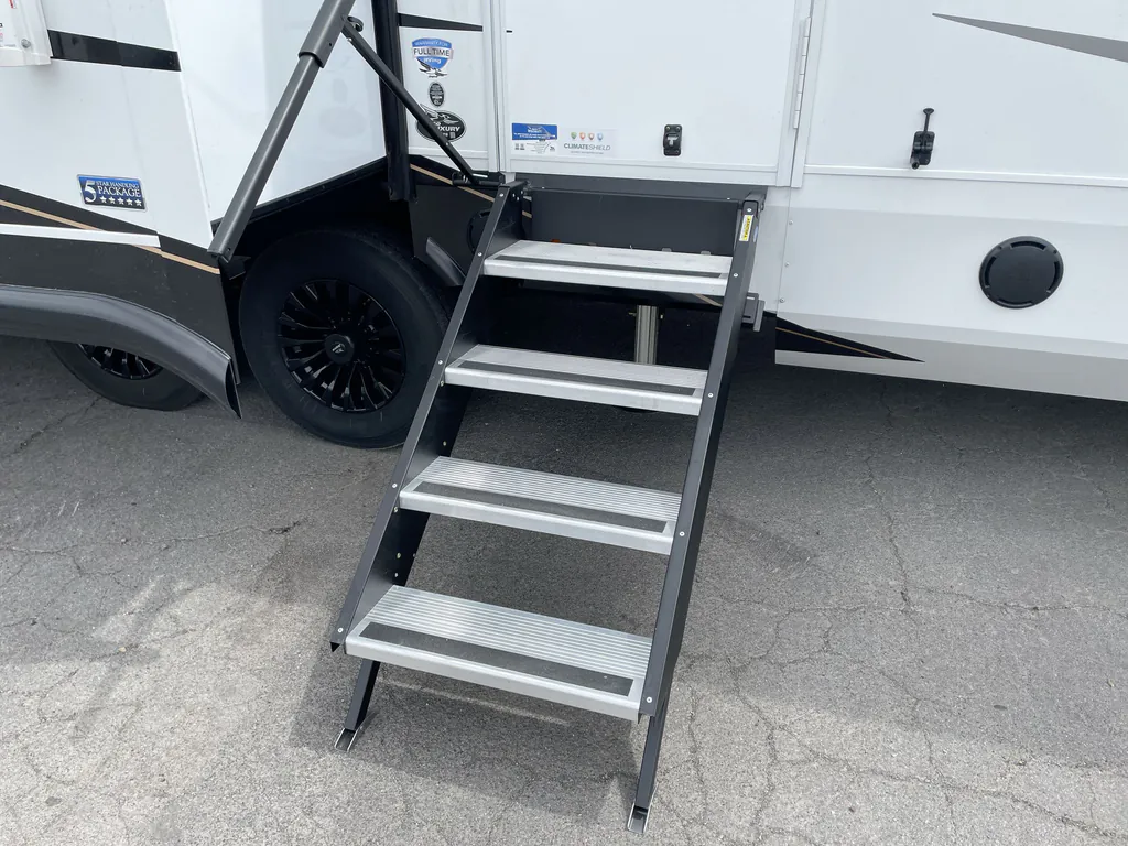 2027 Jayco Pinnacle 36FBTS, Photos photo 35