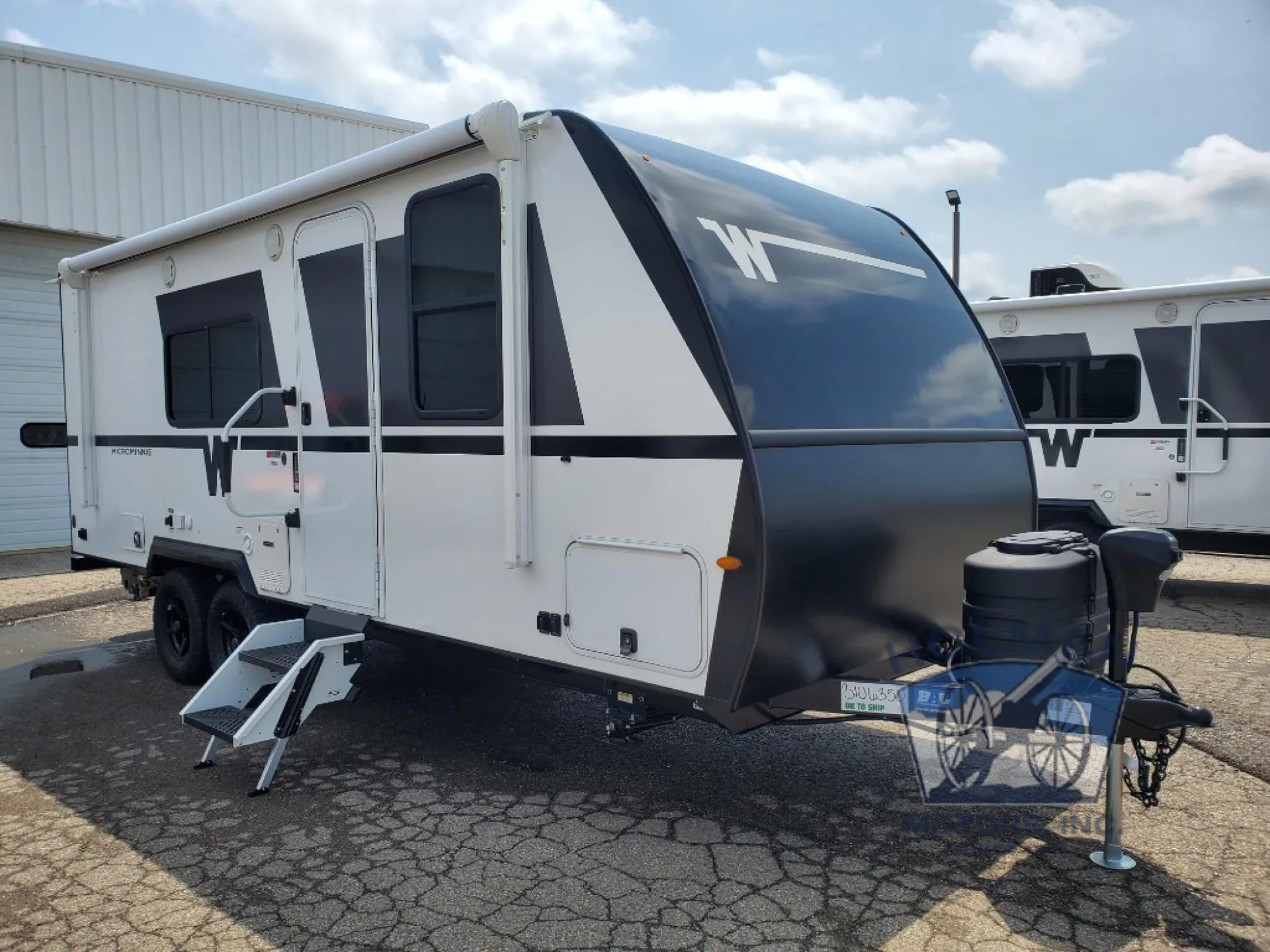 2027 Winnebago Micro Minnie 2200MBH - Photo 2