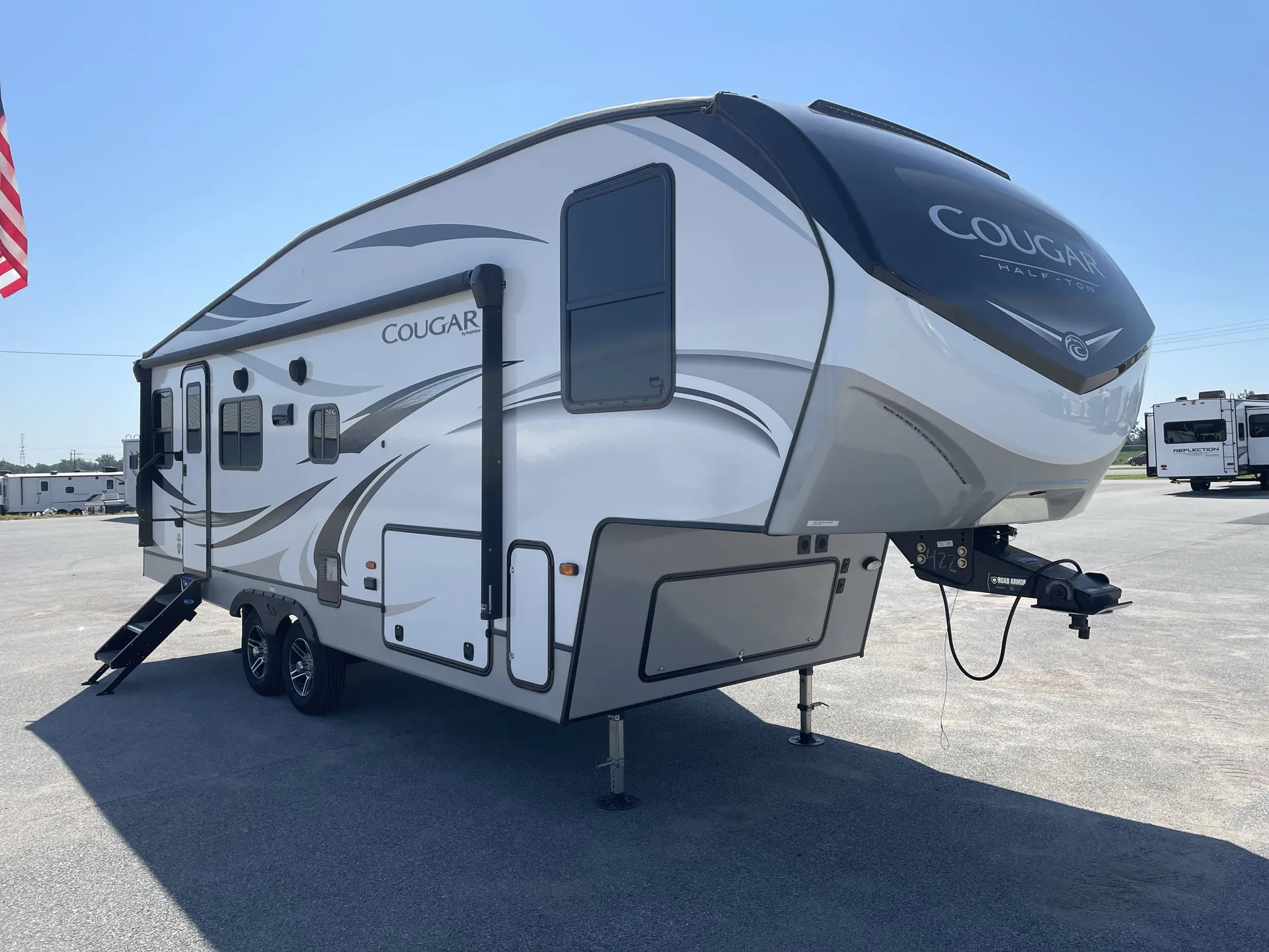 2021 Keystone Cougar Half-Ton 24RDS dealer photo 1 from Camping World