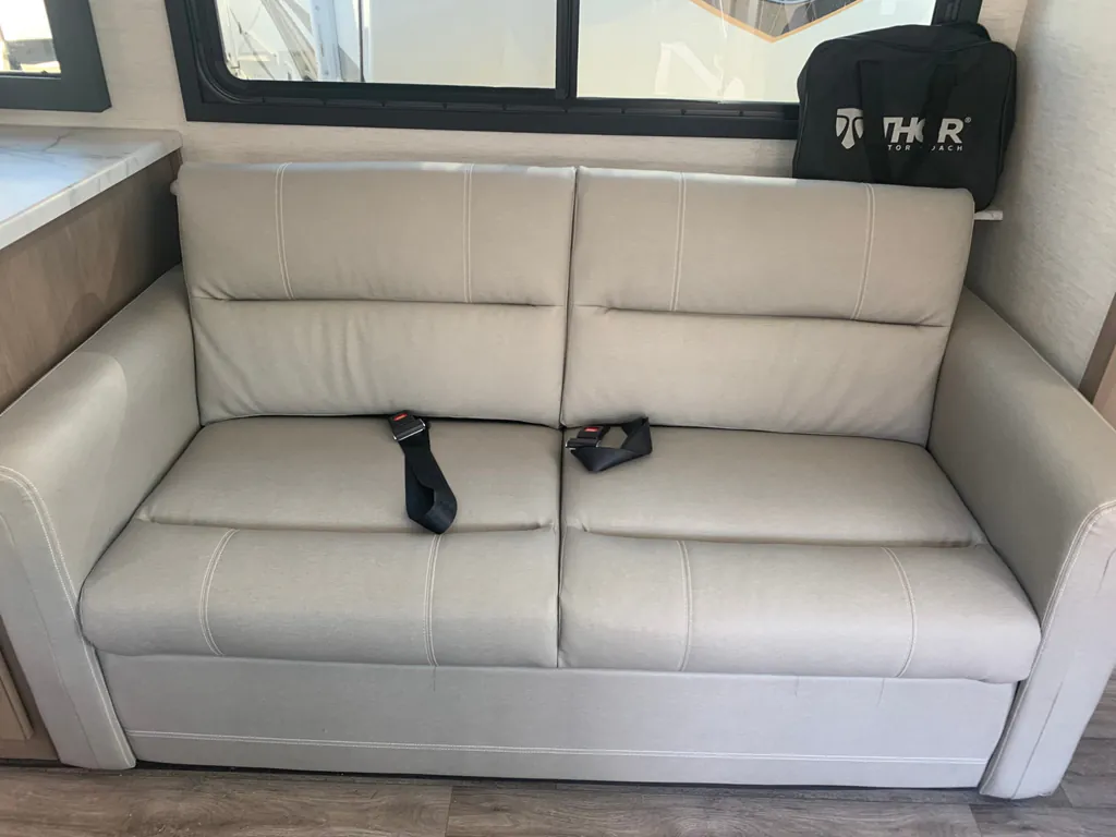 2026 Thor Motor Coach Freedom Traveler A29, Photos photo 9