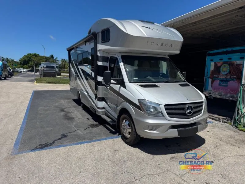 2016 Winnebago Navion 24M - Main photo