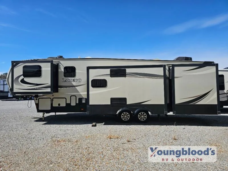 2018 Keystone Laredo 340FL - Photo 4