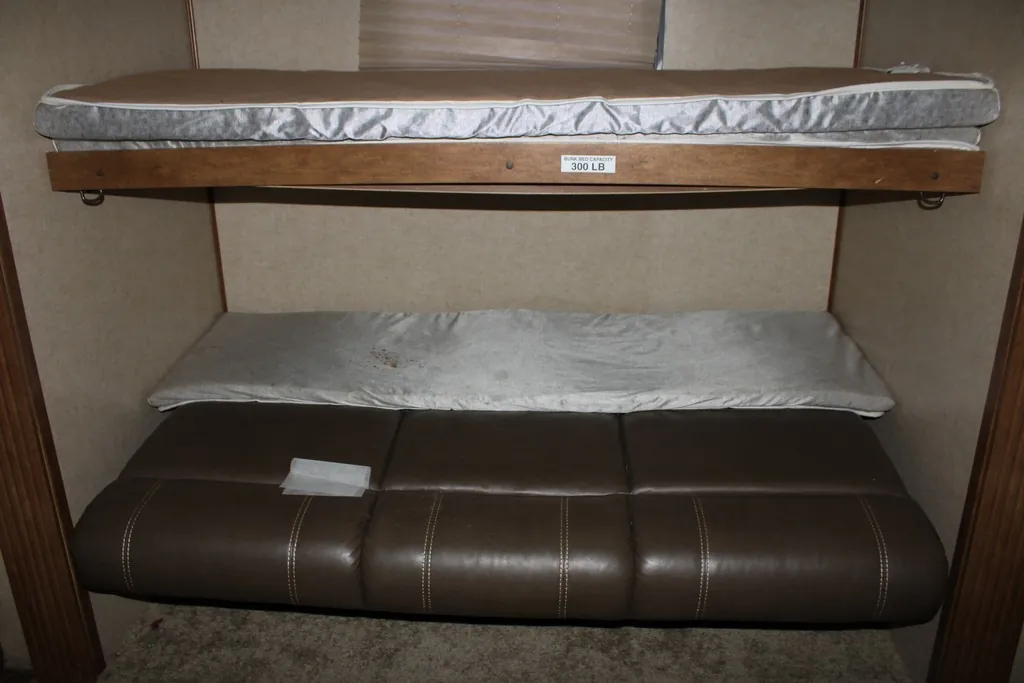 2017 Forest River Sabre 36FRP, Photos photo 30