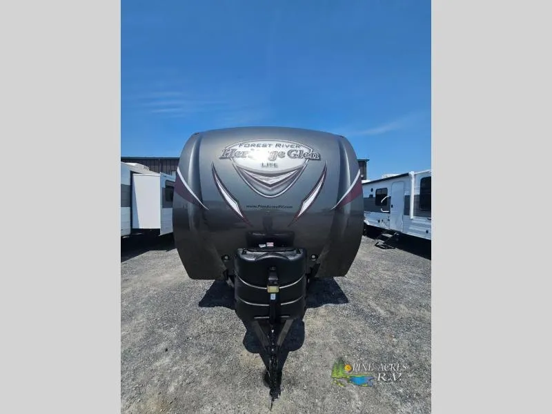 2018 Forest River RV Wildwood Heritage Glen Used    299RE (Hampton, NB) - Photo 4