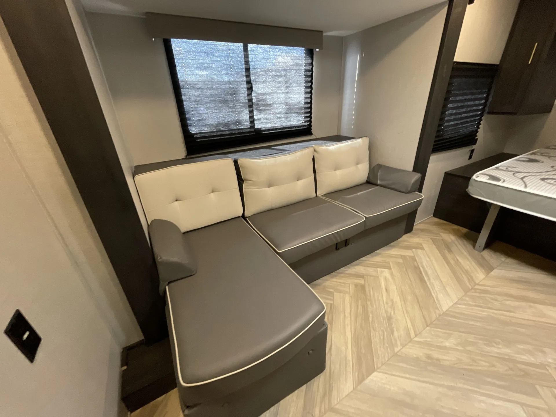 2022 Forest River Ozark 1800QS — living area main