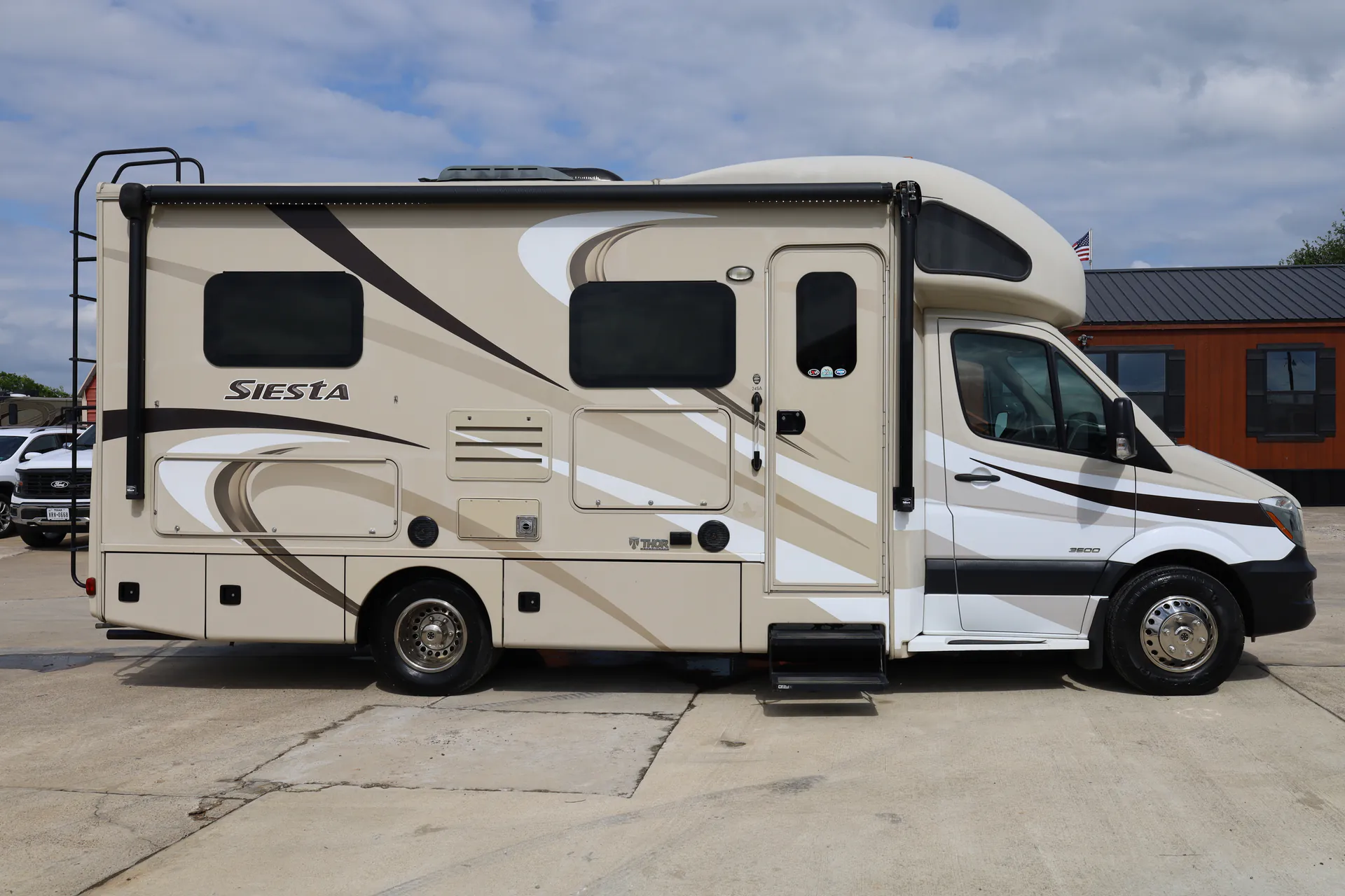 2016 Thor Motor Coach Siesta 24SA - Photo 4