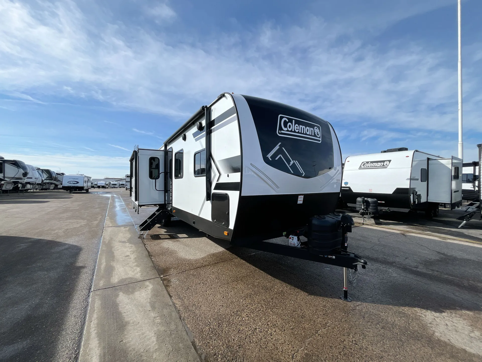 2026 Keystone Coleman Legacy 2950RL - Photo 2