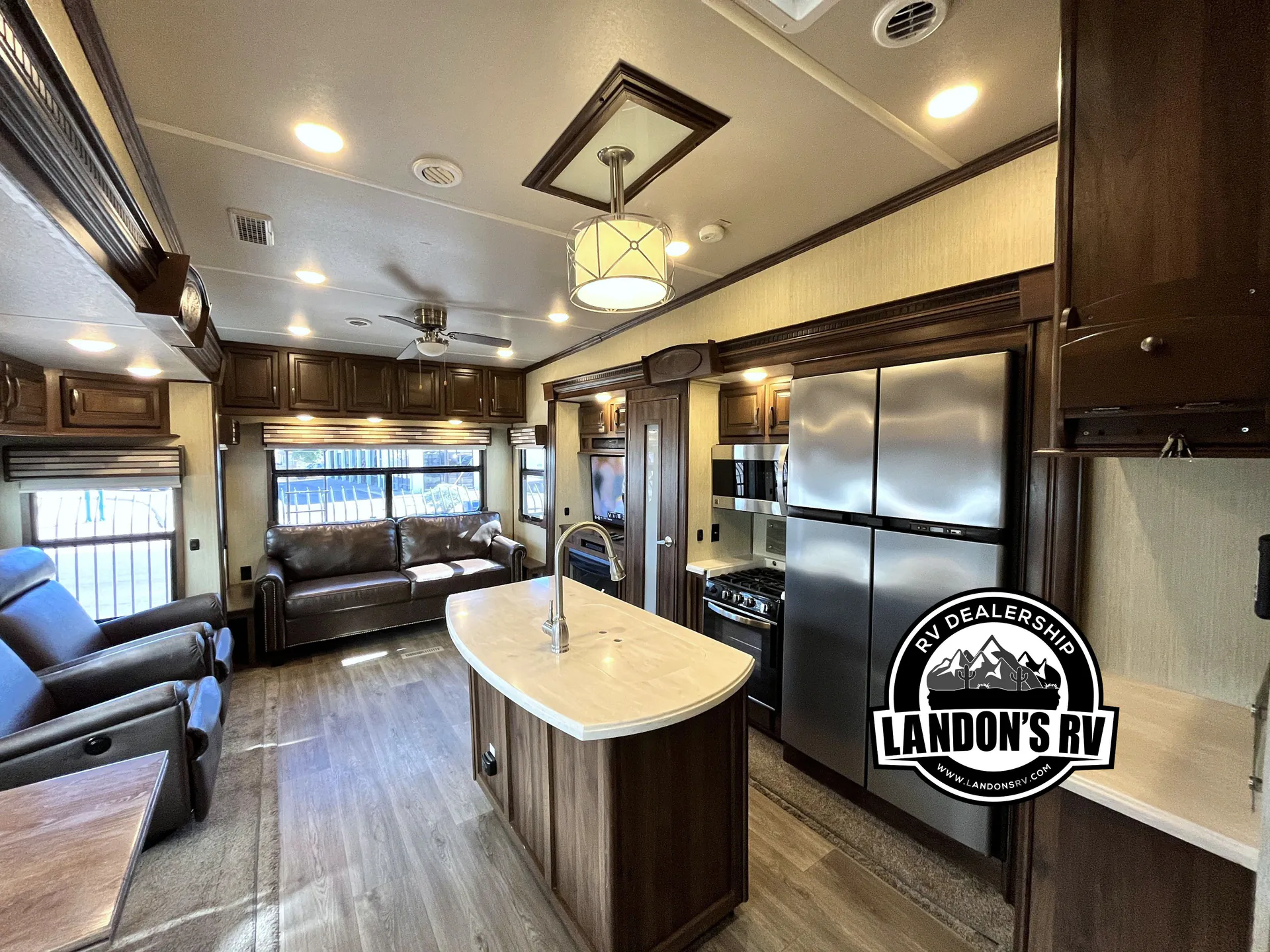 2018 Palomino Columbus 383FB - Photo 2