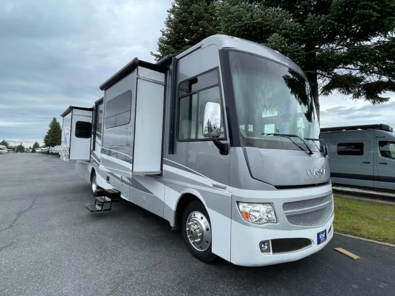 2015 Itasca Suncruiser 35P - Main photo