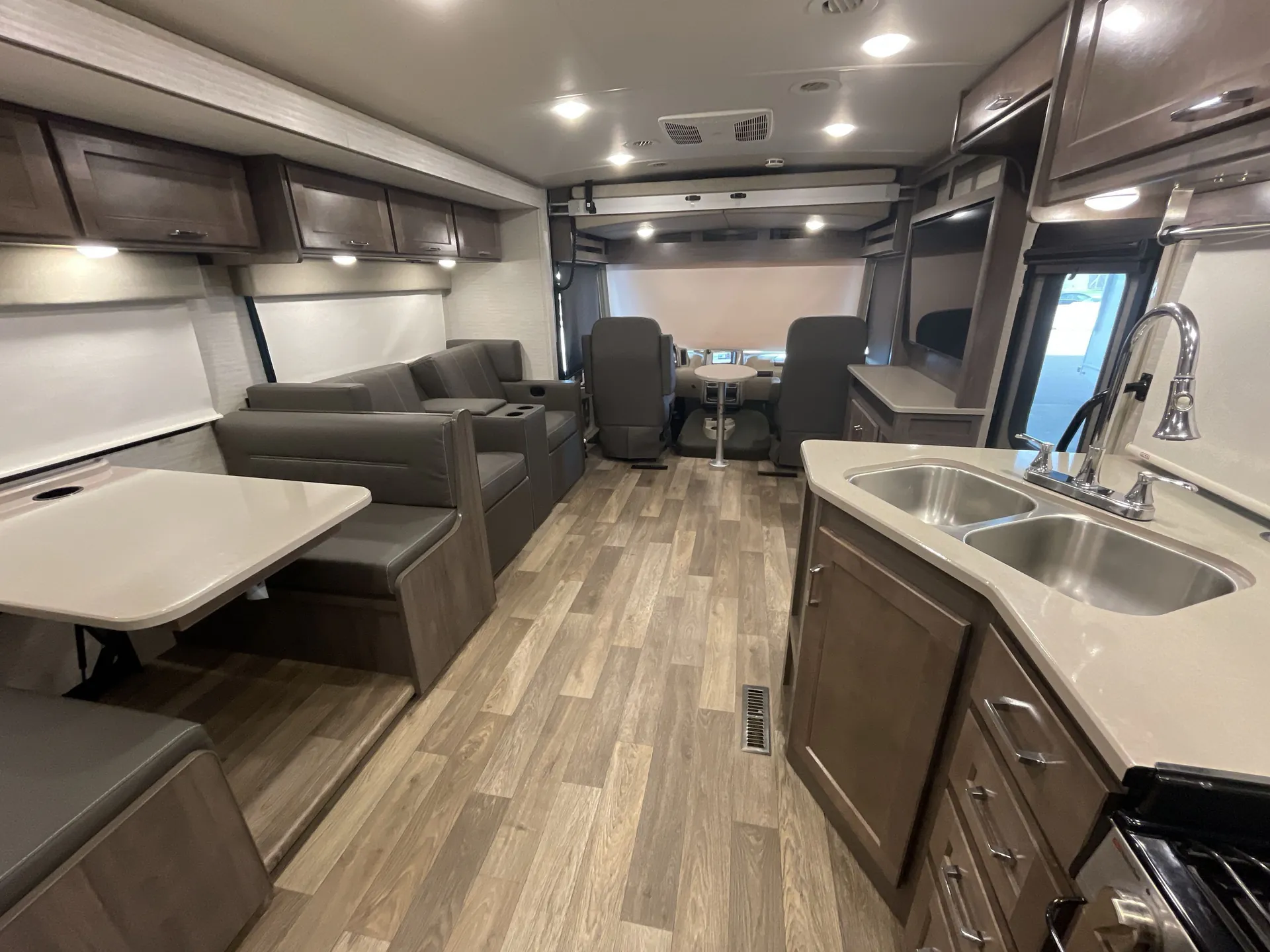2021 Winnebago Sunstar 35U - Photo 3