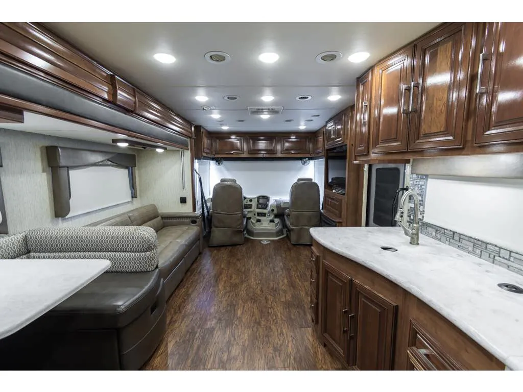 2017 Coachmen Mirada Select 37TB - Photo 3