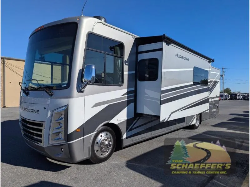 2026 Thor Motor Coach Hurricane 35R - Photo 4