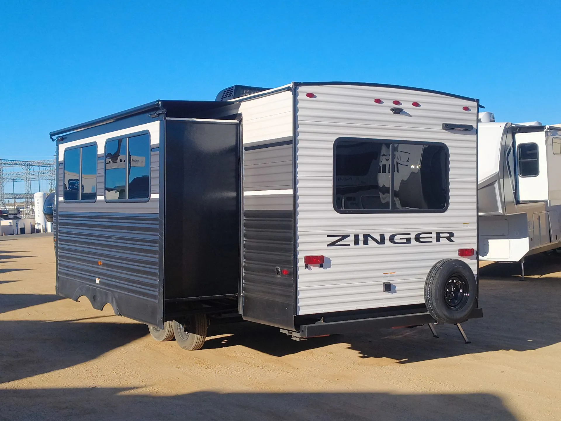 2026 CrossRoads Zinger 260RL - Photo 4