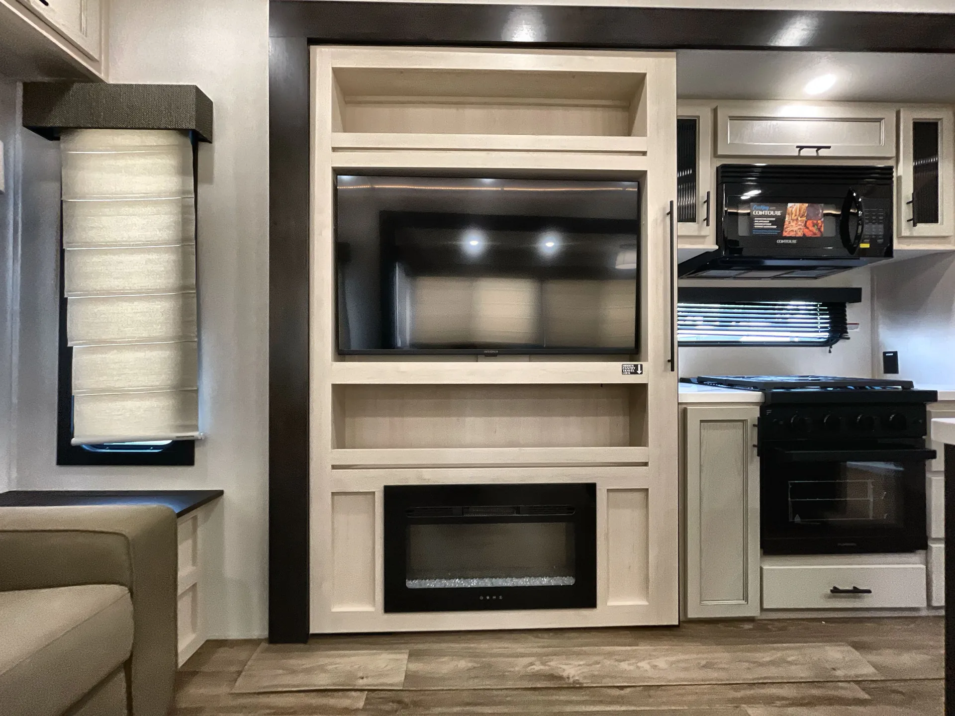 2027 Forest River Sabre 36FLX — stove oven open