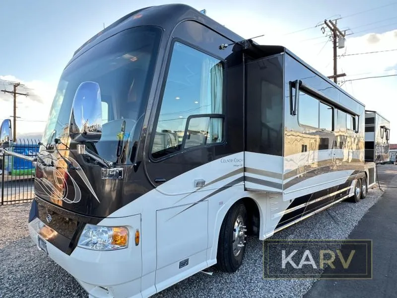2007 Country Coach Intrigue 530 Used    45 Jubilee Opt B - Photo 2
