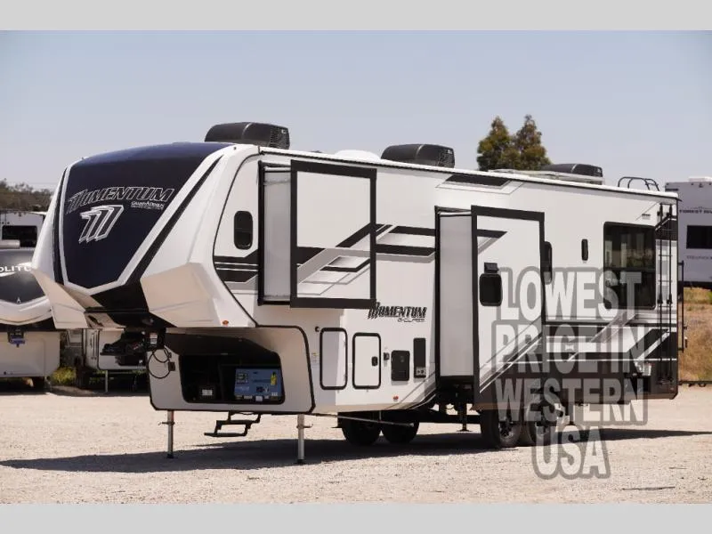 2026 Grand Design Momentum G-Class 320G - Photo 3