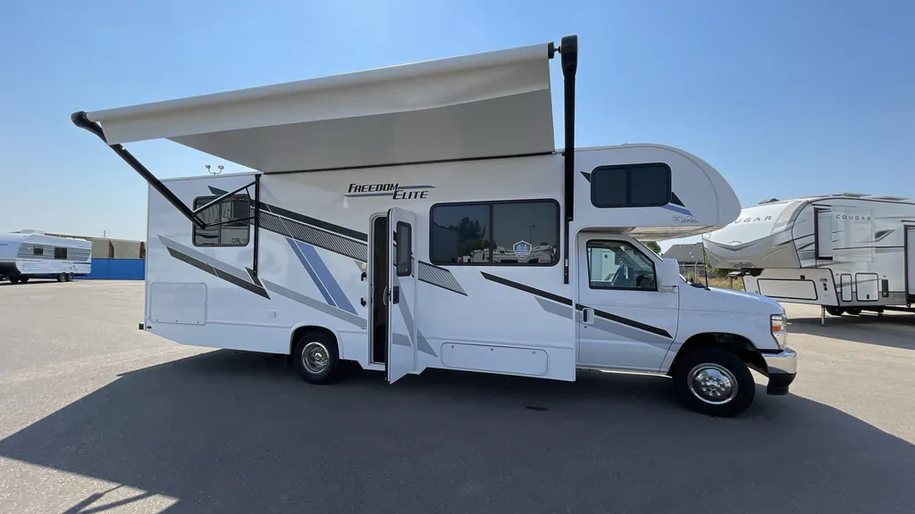 2026 Thor Motor Coach Freedom Elite 28HZ, Photos photo 5