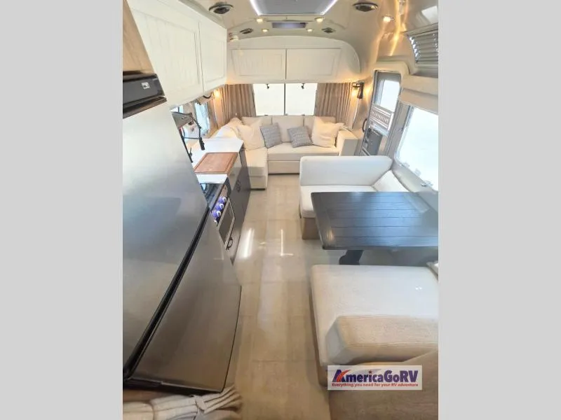 2023 Airstream Pottery Barn 28RB - Photo 3