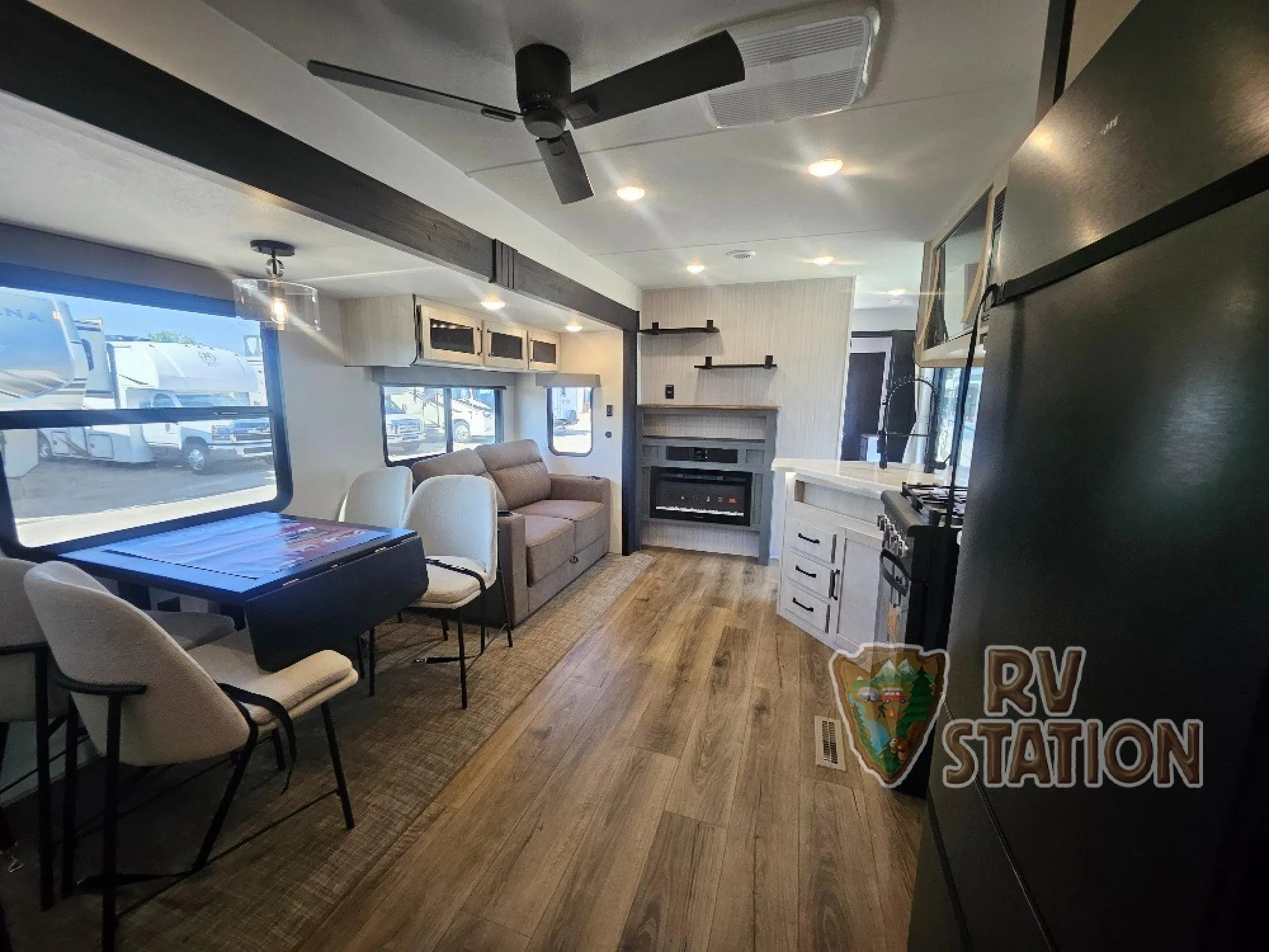 2027 Forest River Puma Vista 39DBT - Photo 4