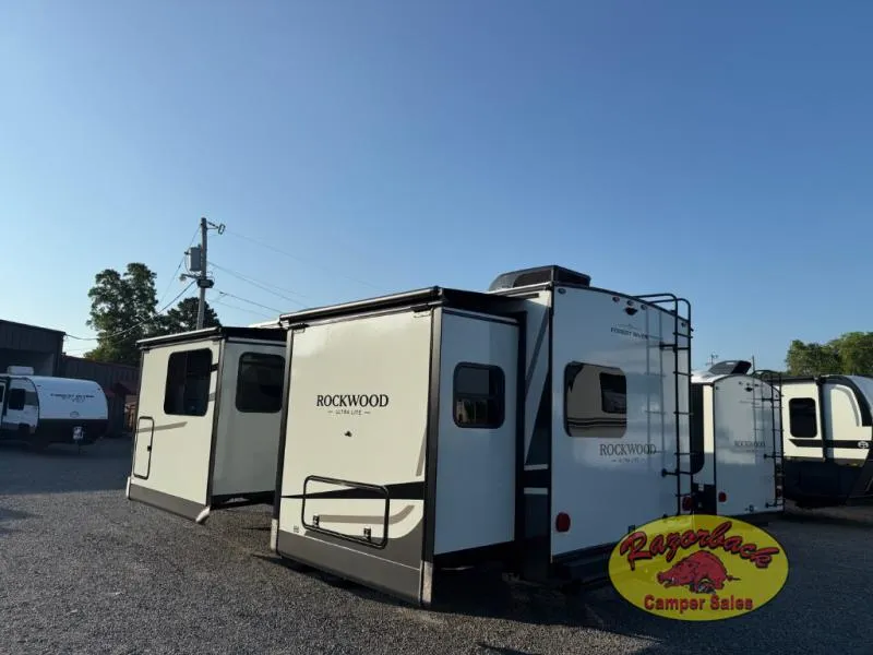 2027 Forest River Rockwood Ultra Lite 2619FK - Photo 4