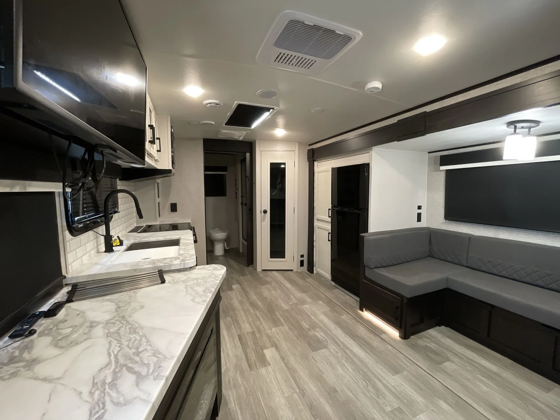 2023 Jayco White Hawk 24MRB — living area main