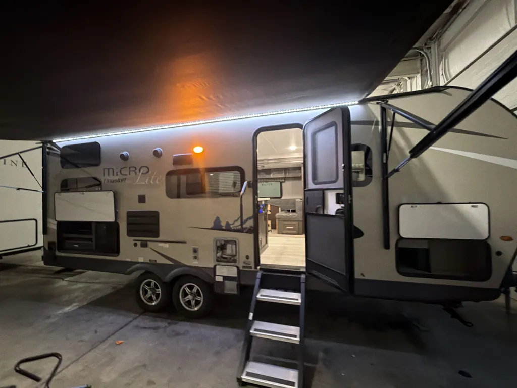 2020 Forest River Flagstaff Micro Lite 25BRDS, Photos photo 3