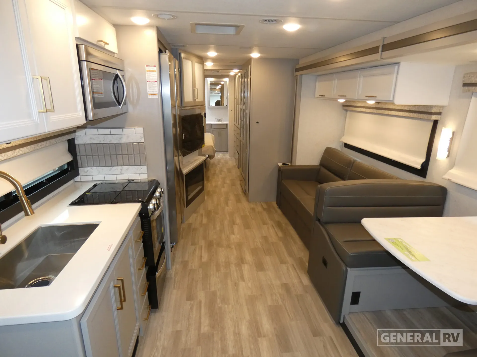 2026 Thor Motor Coach Windsport 35G - Photo 3