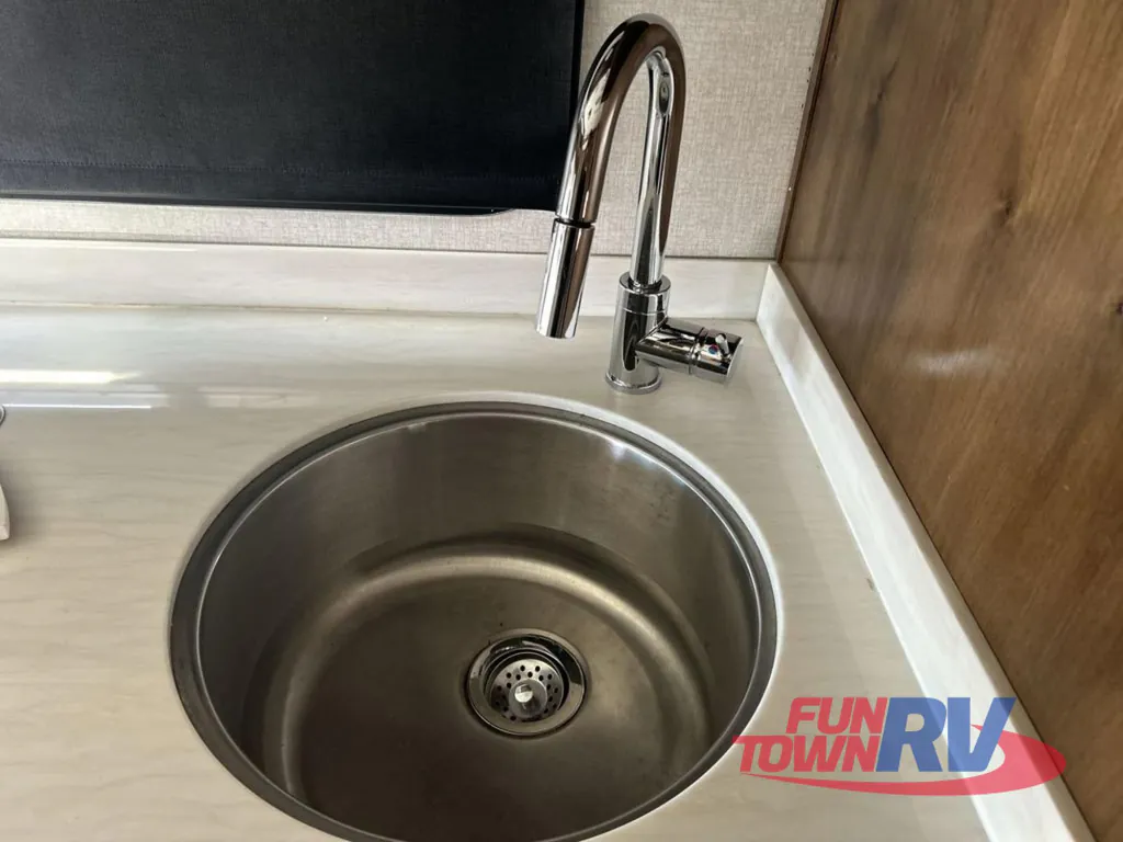 2018 Tiffin Wayfarer 24 QW, Photos photo 13