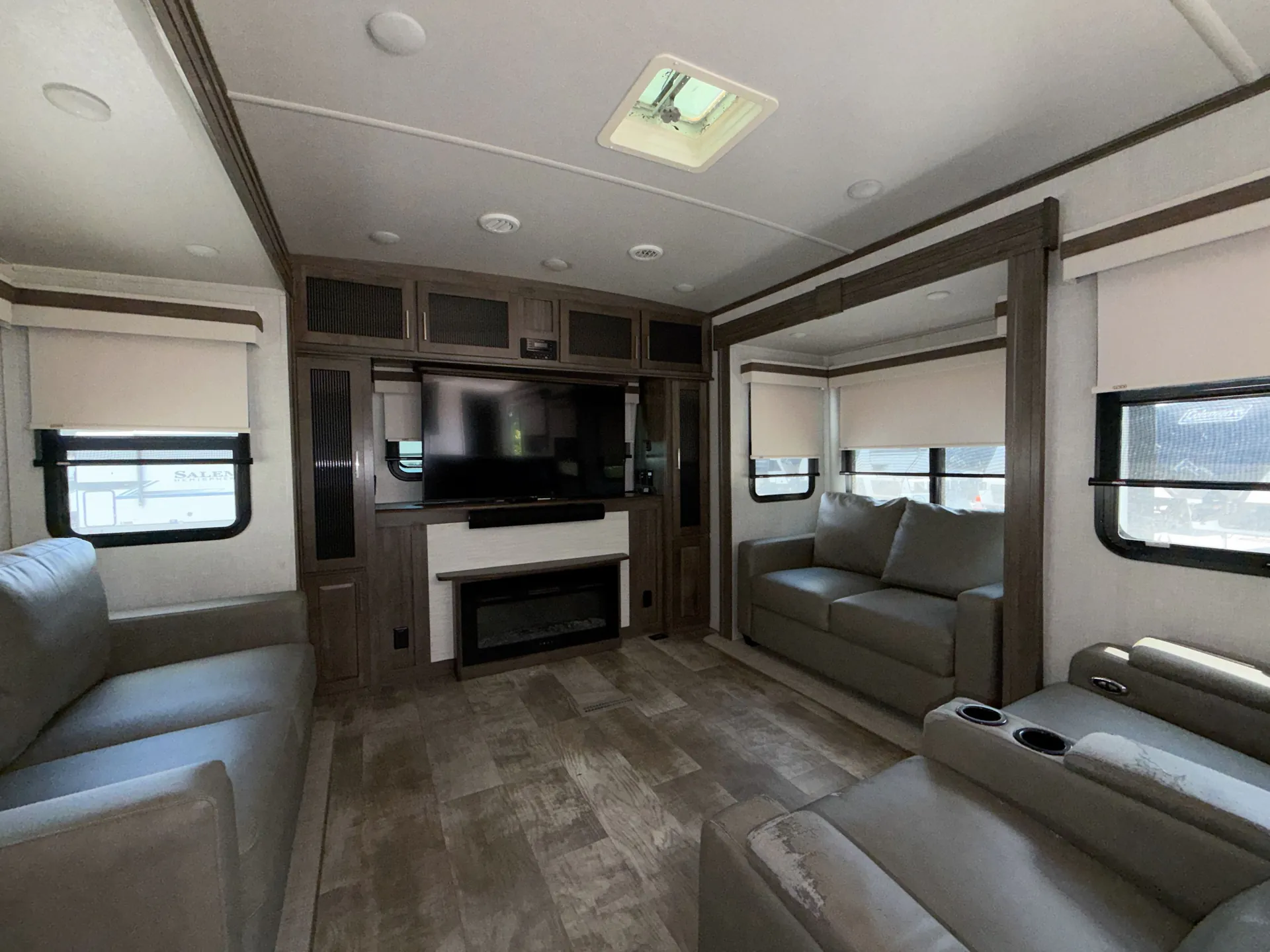2022 Forest River Rockwood Signature Ultra Lite 8324SB — living area main