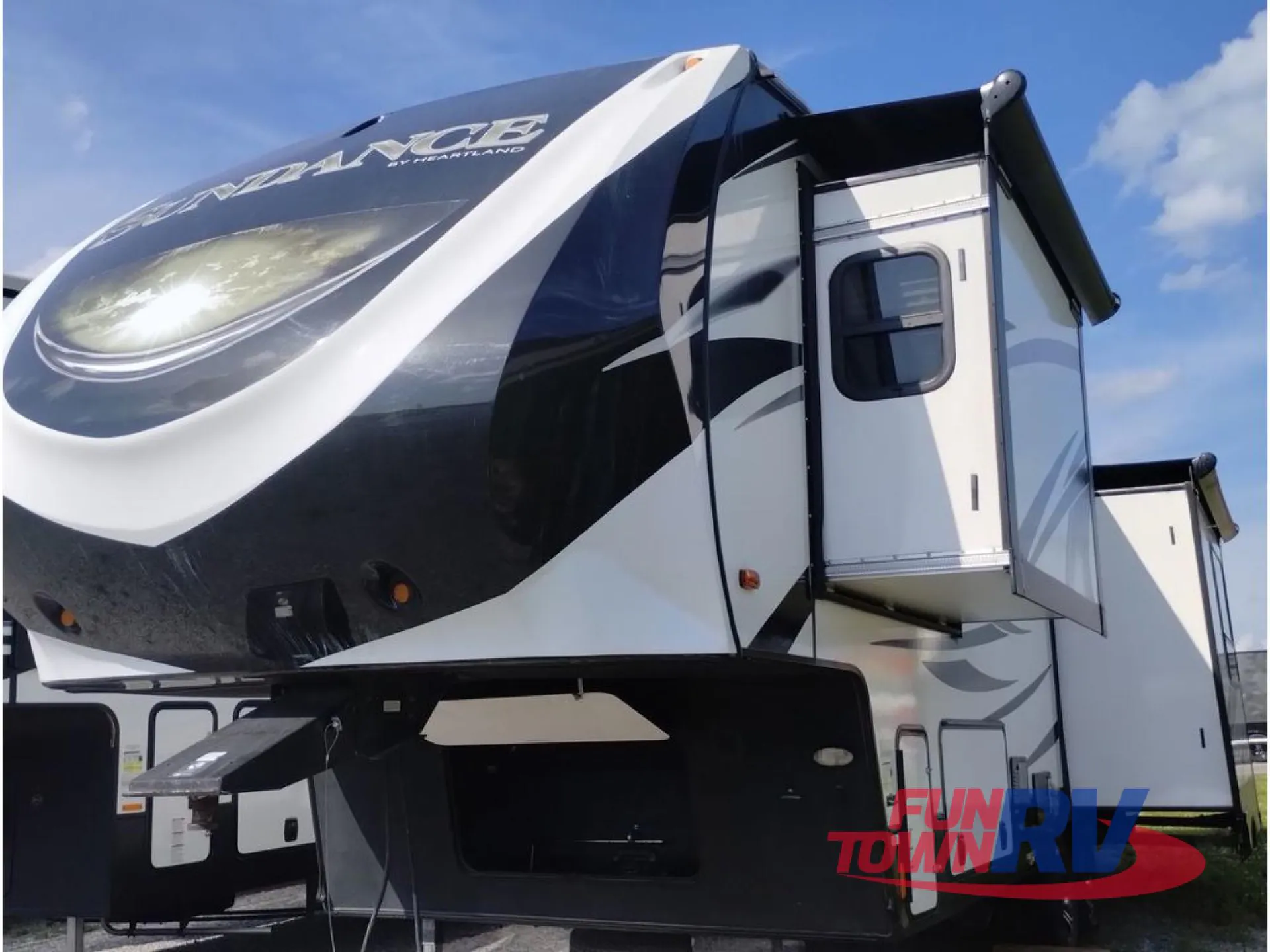 2018 Heartland Sundance XLT 269 TS - Photo 3