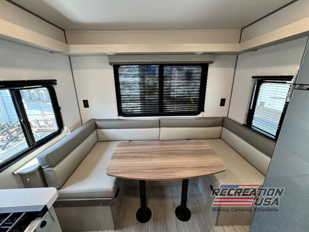 2027 Coachmen Catalina Summit Series 7 154RDX, Photos photo 19