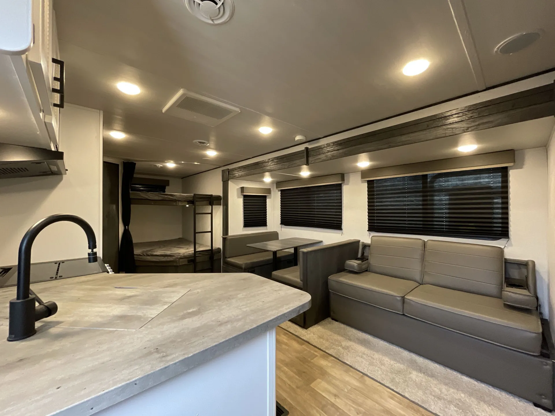 2023 Keystone Hideout 26BHSWE — living area main