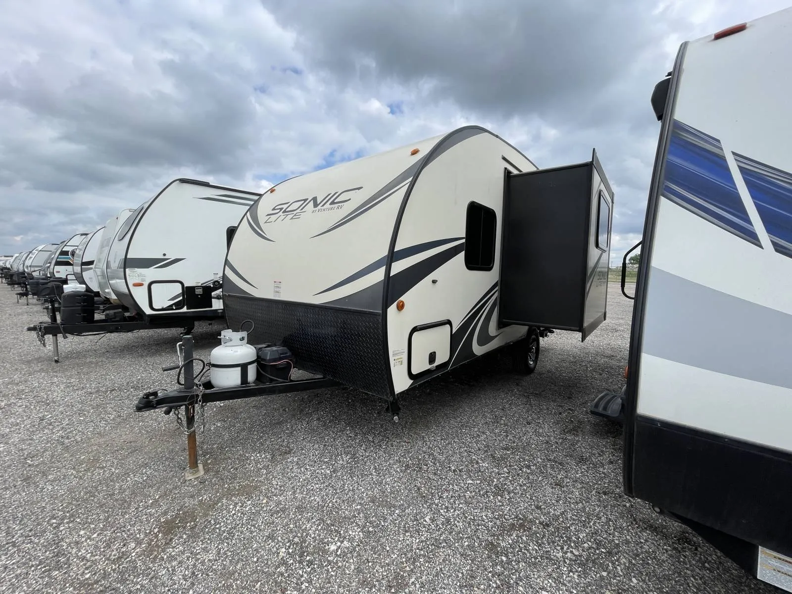 2018 Venture RV SONIC LITE 167VMS - Photo 4