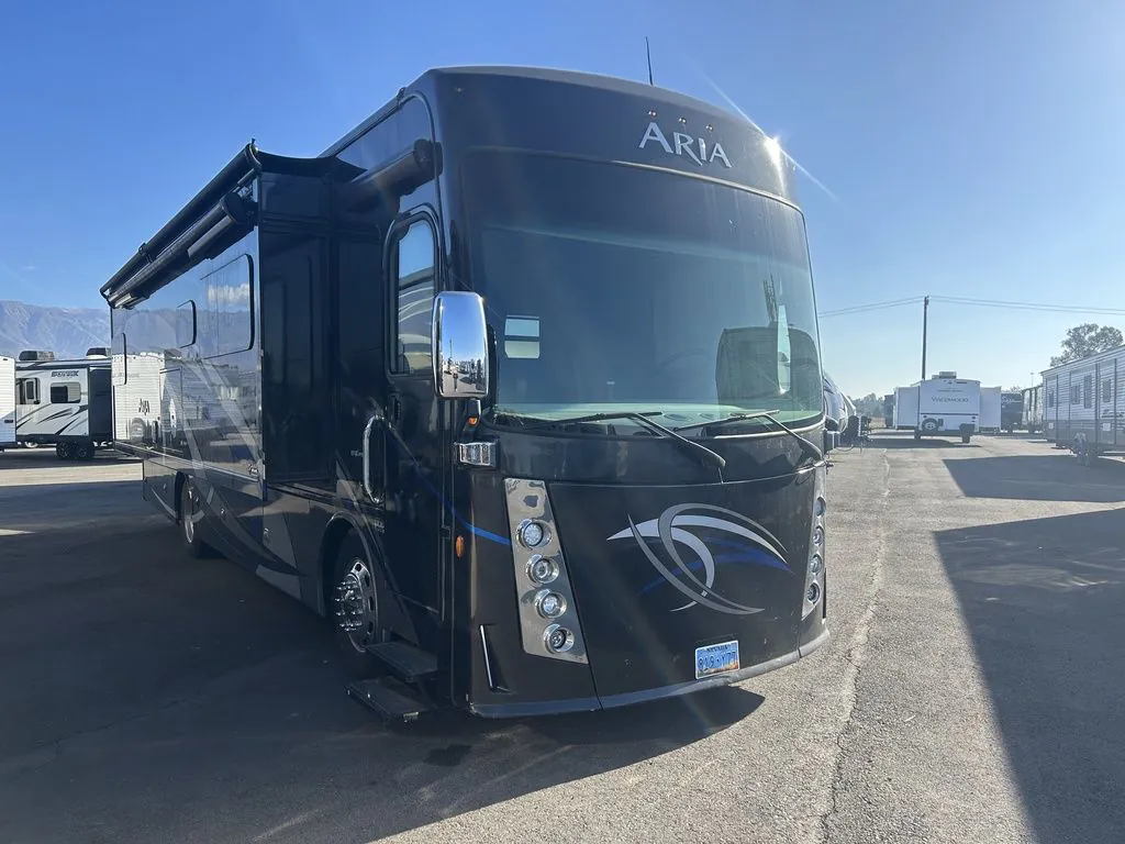 2019 Thor Motor Coach Aria 3401 - Photo 2